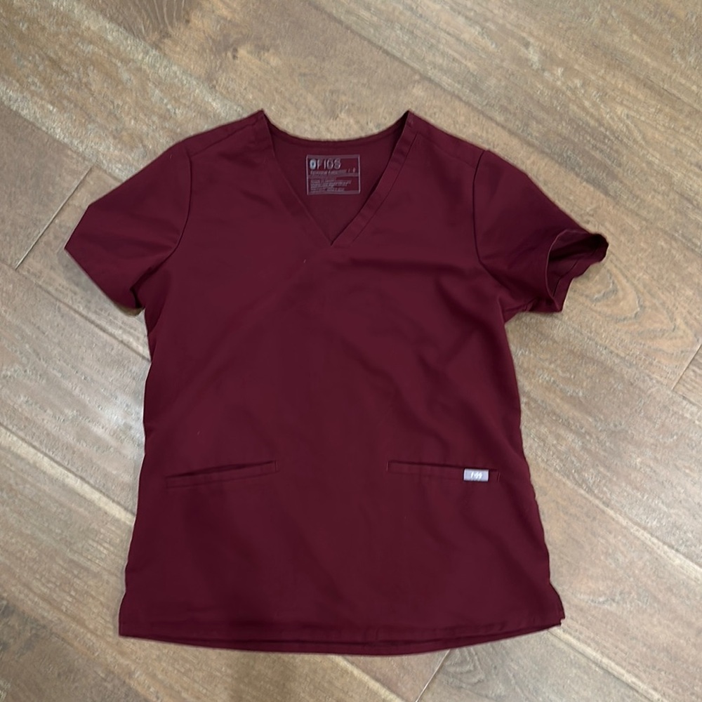 Figs Maroon V-Neck Women's Tee (2 pocket)